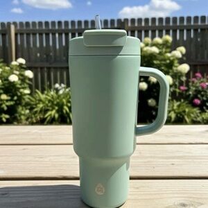 40oz Hydration Tumbler with Handle and Lid - Sage Green